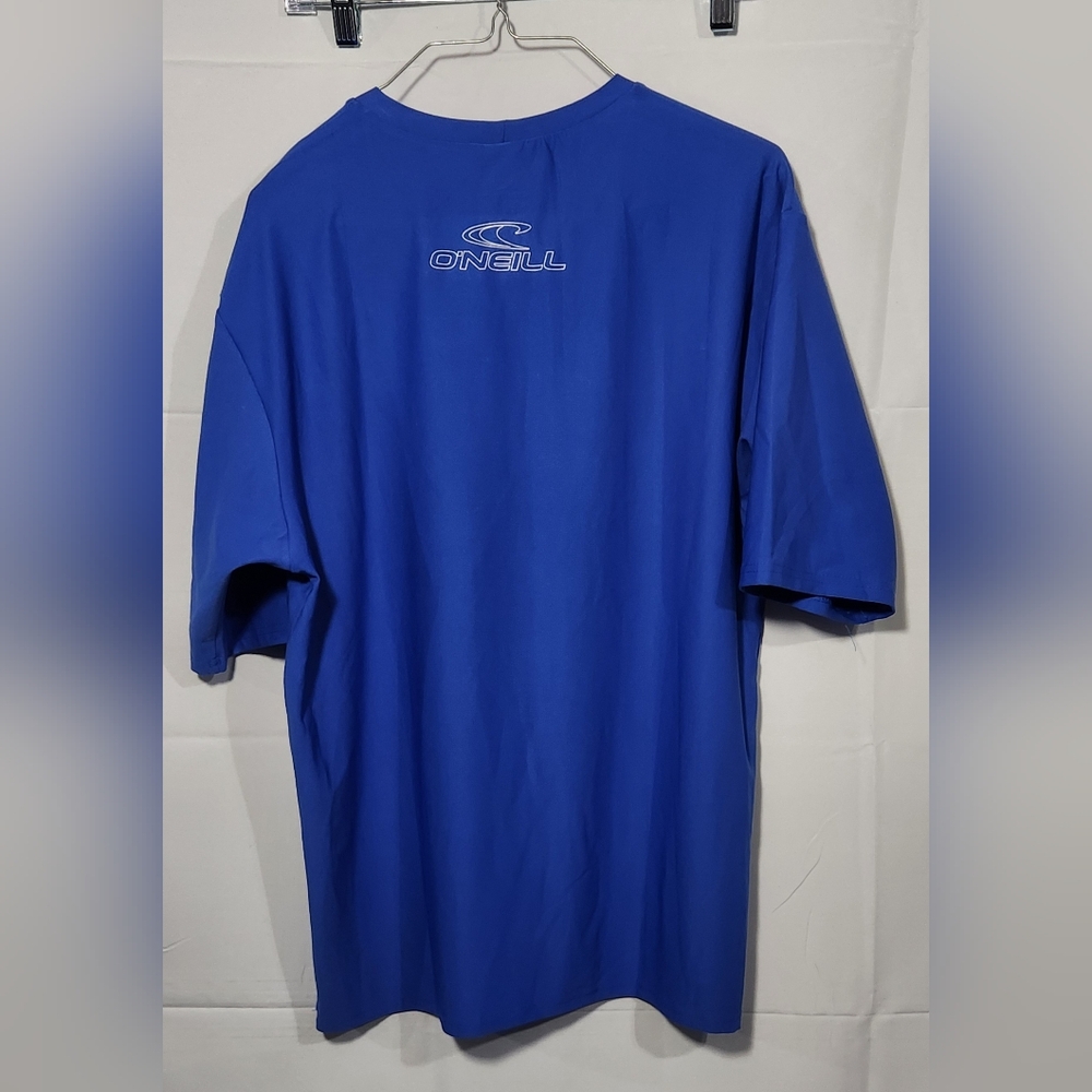 🌸 3/$25 🌸 O'Neill Men's Swim Shirt-Size L - Picture 2 of 6